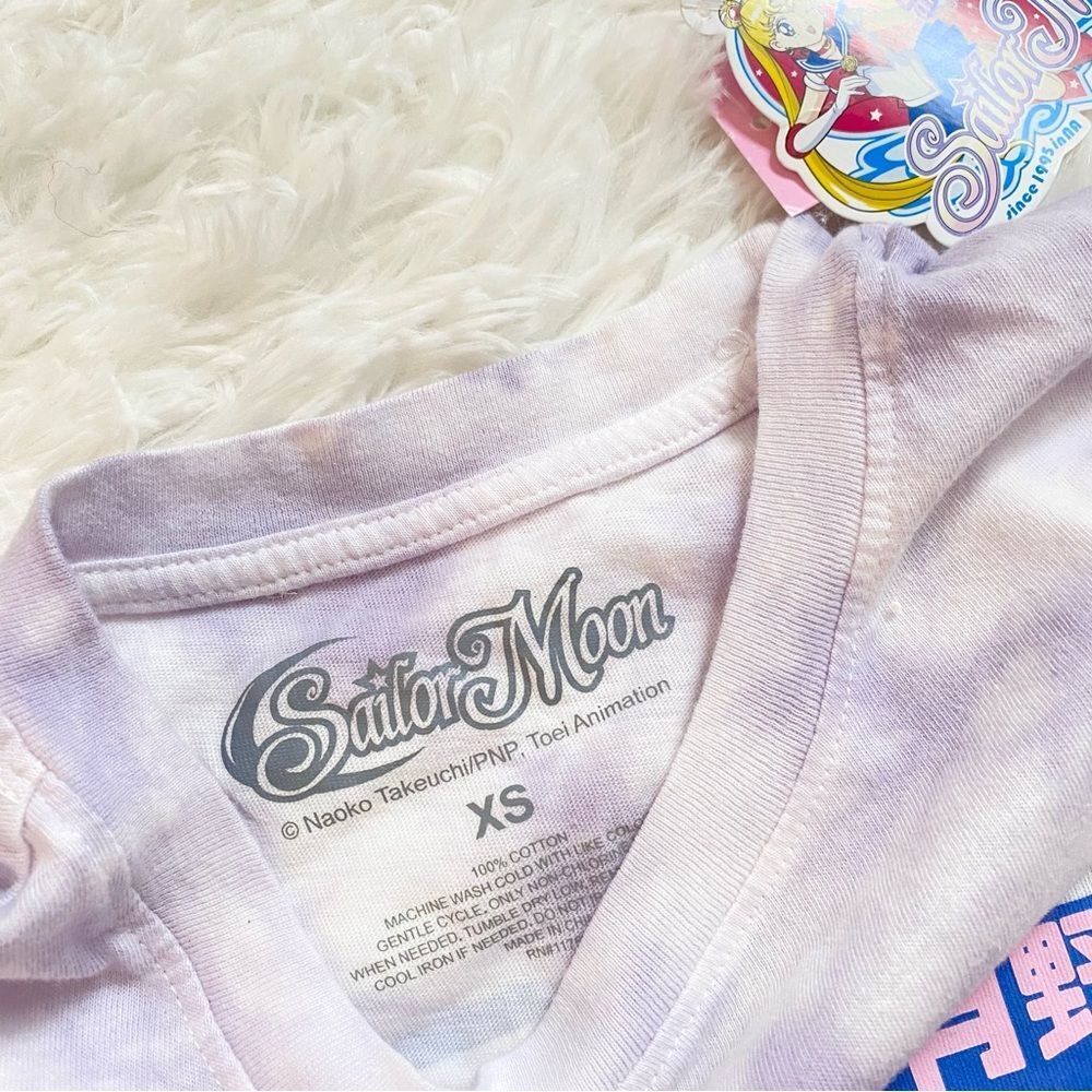Sailor Moon Lavender Tie-Dye Crop Top - Picture 5 of 6